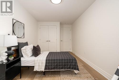 7479 Splendour Drive, Niagara Falls, ON - Indoor Photo Showing Bedroom