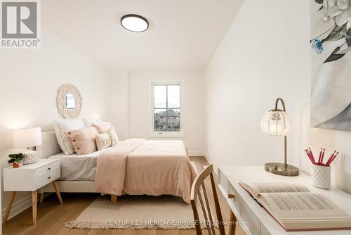 7479 Splendour Drive, Niagara Falls, ON - Indoor Photo Showing Bedroom