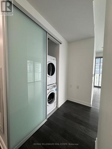 4105 - 50 Charles Street E, Toronto, ON - Indoor Photo Showing Laundry Room