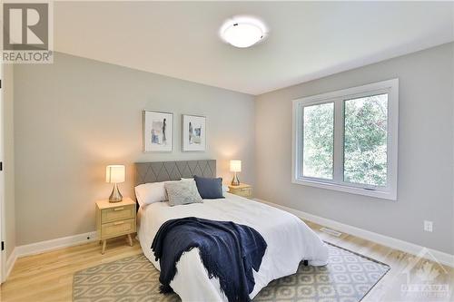 332 Lewis W Street, Merrickville, ON - Indoor Photo Showing Bedroom