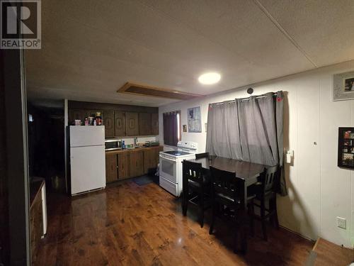 33 3624 Kalum Street, Terrace, BC - Indoor Photo Showing Kitchen