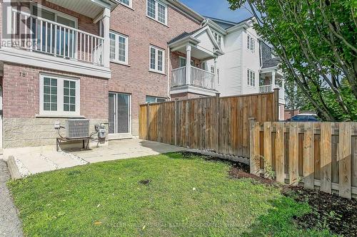 18 - 6810 Meadowvale Town Cent Circle, Mississauga, ON - Outdoor With Exterior