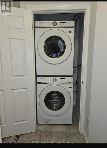 98 - 677 Park Road N, Brantford, ON - Indoor Photo Showing Laundry Room