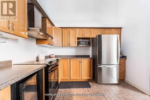 213 - 111 Grey Street, Brant, ON - Indoor Photo Showing Kitchen