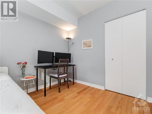 445 Laurier Avenue W Unit#1001, Ottawa, ON - Indoor Photo Showing Other Room