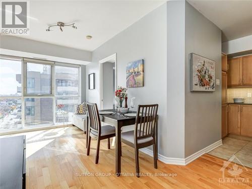 1001 - 445 Laurier Avenue W, Ottawa, ON - Indoor Photo Showing Dining Room