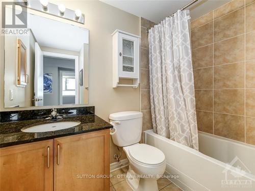 1001 - 445 Laurier Avenue W, Ottawa, ON - Indoor Photo Showing Bathroom