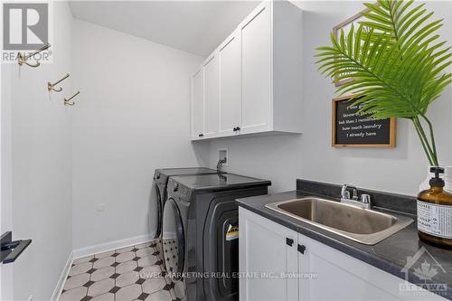 1025 Jubilation Court, Ottawa, ON - Indoor Photo Showing Laundry Room