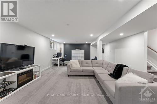 1025 Jubilation Court, Ottawa, ON - Indoor Photo Showing Living Room