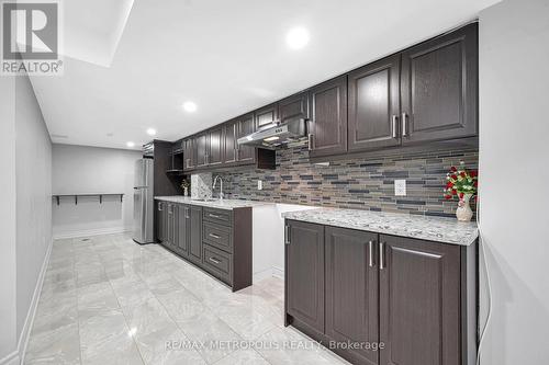 55 Westfield Drive, Whitby, ON - Indoor Photo Showing Kitchen With Upgraded Kitchen