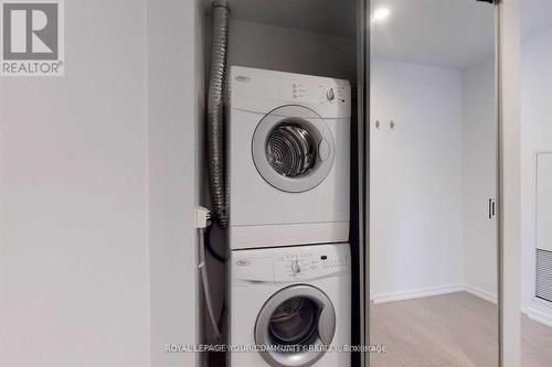 1506 - 101 Peter Street, Toronto, ON - Indoor Photo Showing Laundry Room