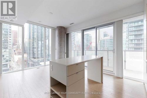 1506 - 101 Peter Street, Toronto, ON - Indoor