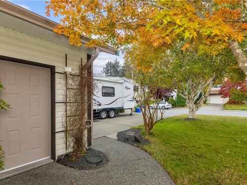 584 Grayson Rd, Campbell River, BC 