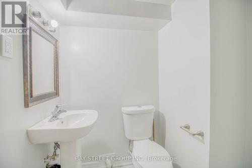 65 Davis Road, Aurora, ON - Indoor Photo Showing Bathroom