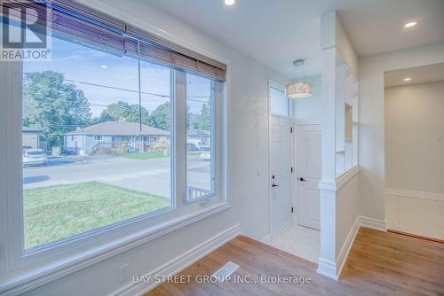 65 Davis Road, Aurora, ON - Indoor Photo Showing Other Room