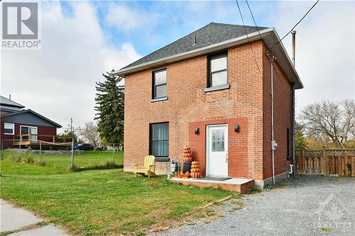 115 Division Street, Arnprior, ON - Outdoor With Exterior