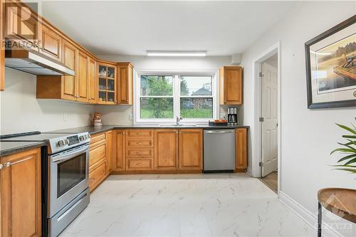 115 Division Street, Arnprior, ON - Indoor Photo Showing Kitchen