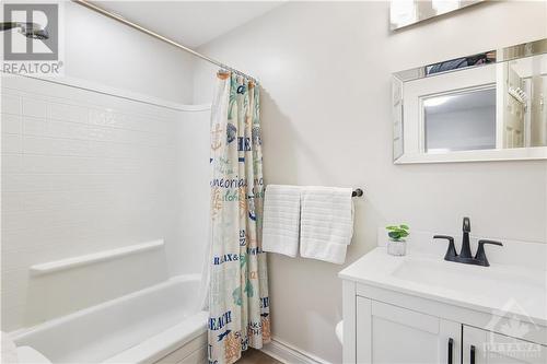 115 Division Street, Arnprior, ON - Indoor Photo Showing Bathroom