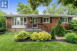 5369 SPRUCE AVENUE  Burlington, ON L7L 1N8