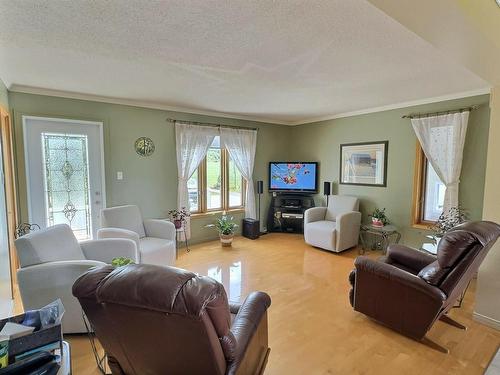 Salon - 852 Route Lefort, Duhamel-Ouest, QC - Indoor Photo Showing Living Room