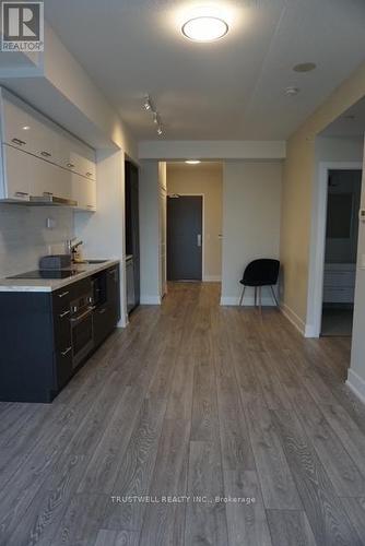 915J - 8081 Birchmount Road, Markham, ON - Indoor Photo Showing Kitchen