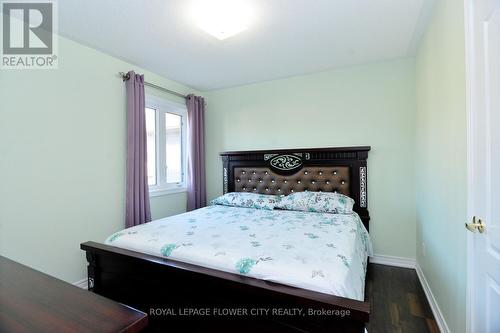 13 Templar Street, Brampton, ON - Indoor Photo Showing Bedroom