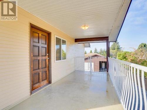 4737 Redonda Ave, Powell River, BC - Outdoor With Deck Patio Veranda With Exterior