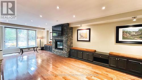 2333 Bennington Gate, Oakville, ON - Indoor With Fireplace