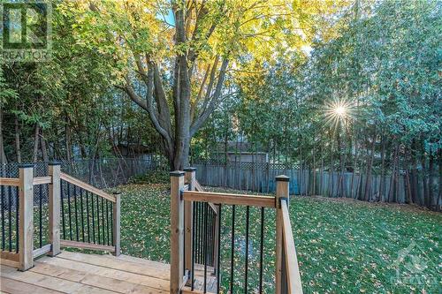 437 Pickford Drive, Kanata, ON - Outdoor