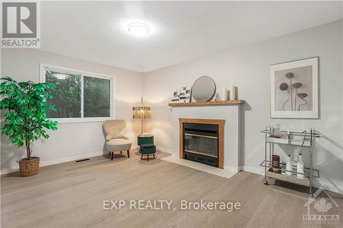 437 Pickford Drive, Ottawa, ON - Indoor Photo Showing Living Room With Fireplace