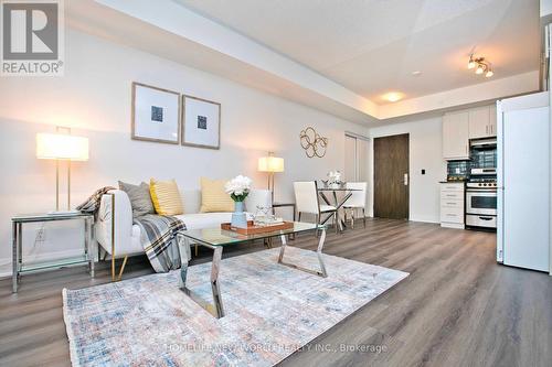 2002 - 68 Canterbury Place, Toronto, ON - Indoor Photo Showing Living Room