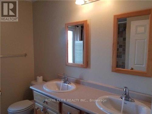 2879 Arlington Drive, Oakville, ON - Indoor Photo Showing Bathroom