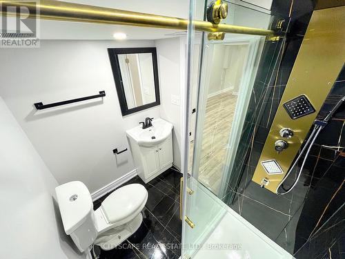 5298 Roadside Way E, Mississauga, ON - Indoor Photo Showing Bathroom