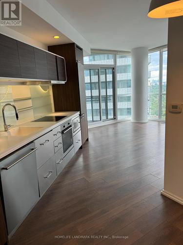 3909 - 45 Charles Street E, Toronto, ON - Indoor Photo Showing Kitchen