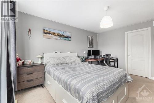 4220 Kelly Farm Drive, Ottawa, ON - Indoor Photo Showing Bedroom