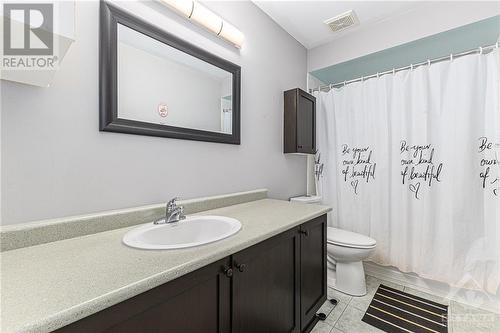 4220 Kelly Farm Drive, Ottawa, ON - Indoor Photo Showing Bathroom