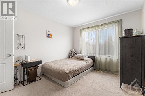 4220 Kelly Farm Drive, Ottawa, ON - Indoor Photo Showing Bedroom