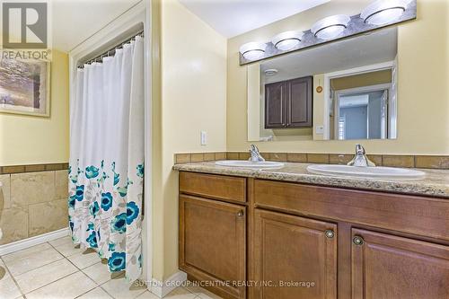 50 Dinnick Crescent, Orangeville, ON - Indoor Photo Showing Bathroom