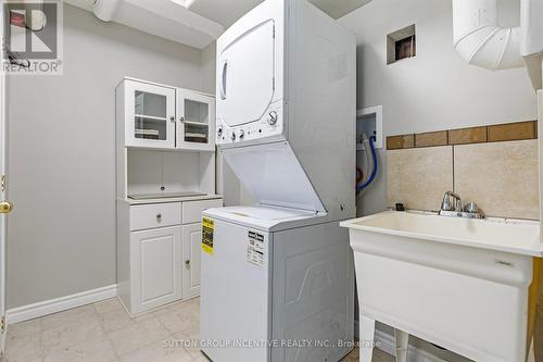 50 Dinnick Crescent, Orangeville, ON - Indoor Photo Showing Laundry Room