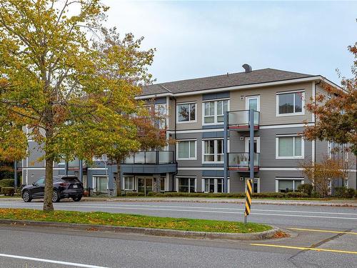 106-4050 Douglas St, Saanich, BC - Outdoor With Facade