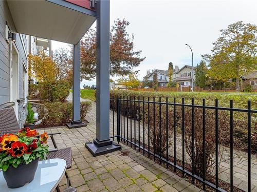 106-4050 Douglas St, Saanich, BC - Outdoor With Exterior