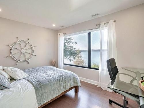 Chambre Ã Â coucher - 71 413E Avenue, Saint-Hippolyte, QC - Indoor Photo Showing Bedroom