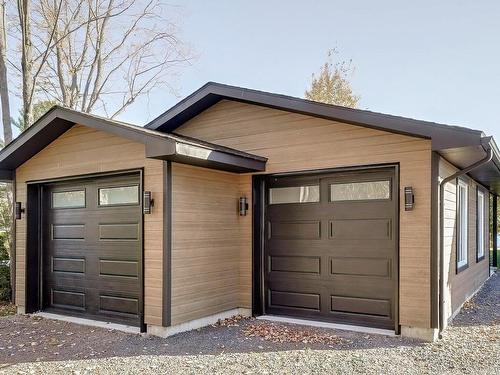 Garage - 71 413E Avenue, Saint-Hippolyte, QC - Outdoor With Exterior