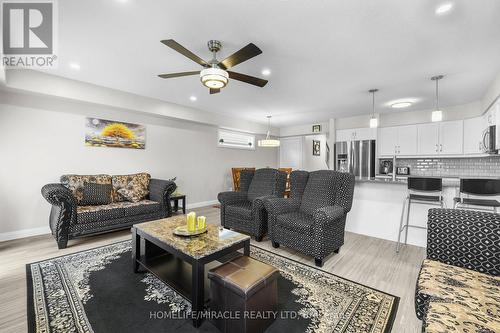 457 Spencer Street, Woodstock, ON - Indoor Photo Showing Living Room