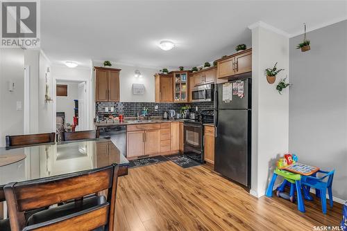 701 110 Shillington Crescent, Saskatoon, SK - Indoor Photo Showing Kitchen