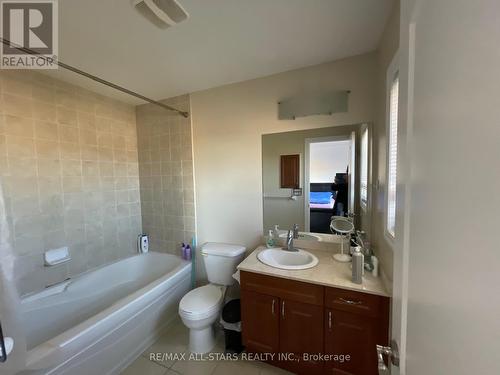 42 - 51 Beverley Glen Boulevard, Vaughan, ON - Indoor Photo Showing Bathroom