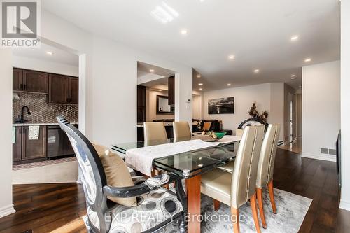 139 Edgewater Drive, Hamilton, ON - Indoor Photo Showing Dining Room