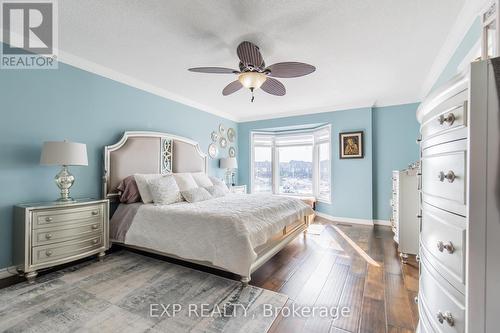 139 Edgewater Drive, Hamilton, ON - Indoor Photo Showing Bedroom