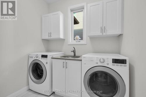 6 Connor Avenue, Strathroy-Caradoc (Ne), ON - Indoor Photo Showing Laundry Room