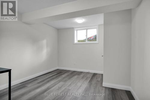 6 Connor Avenue, Strathroy-Caradoc (Ne), ON - Indoor Photo Showing Other Room